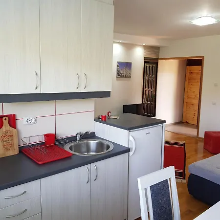 Hill House Apartment